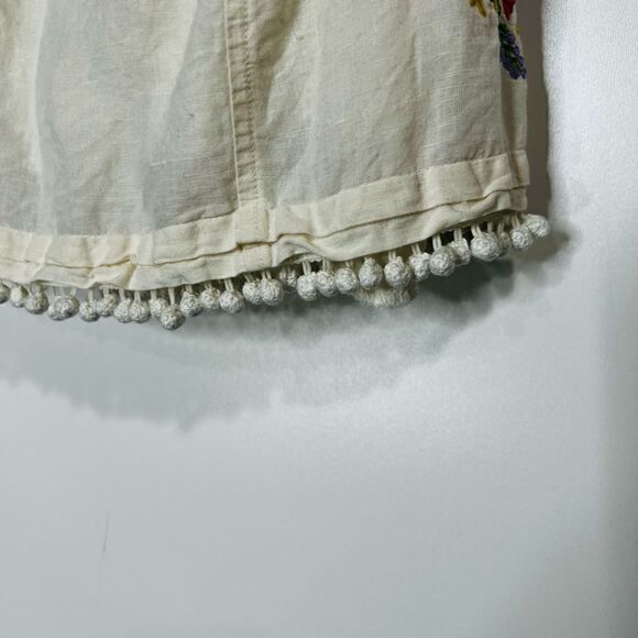 Moulinette Soeurs Anthropologie White Cotton Floral Embroidered Top Pom Tassels - Picture 2 of 10